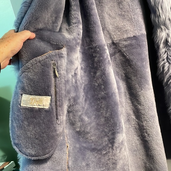 Carolina Herrera tan & blue couture shearling coat - Picture 8 of 14